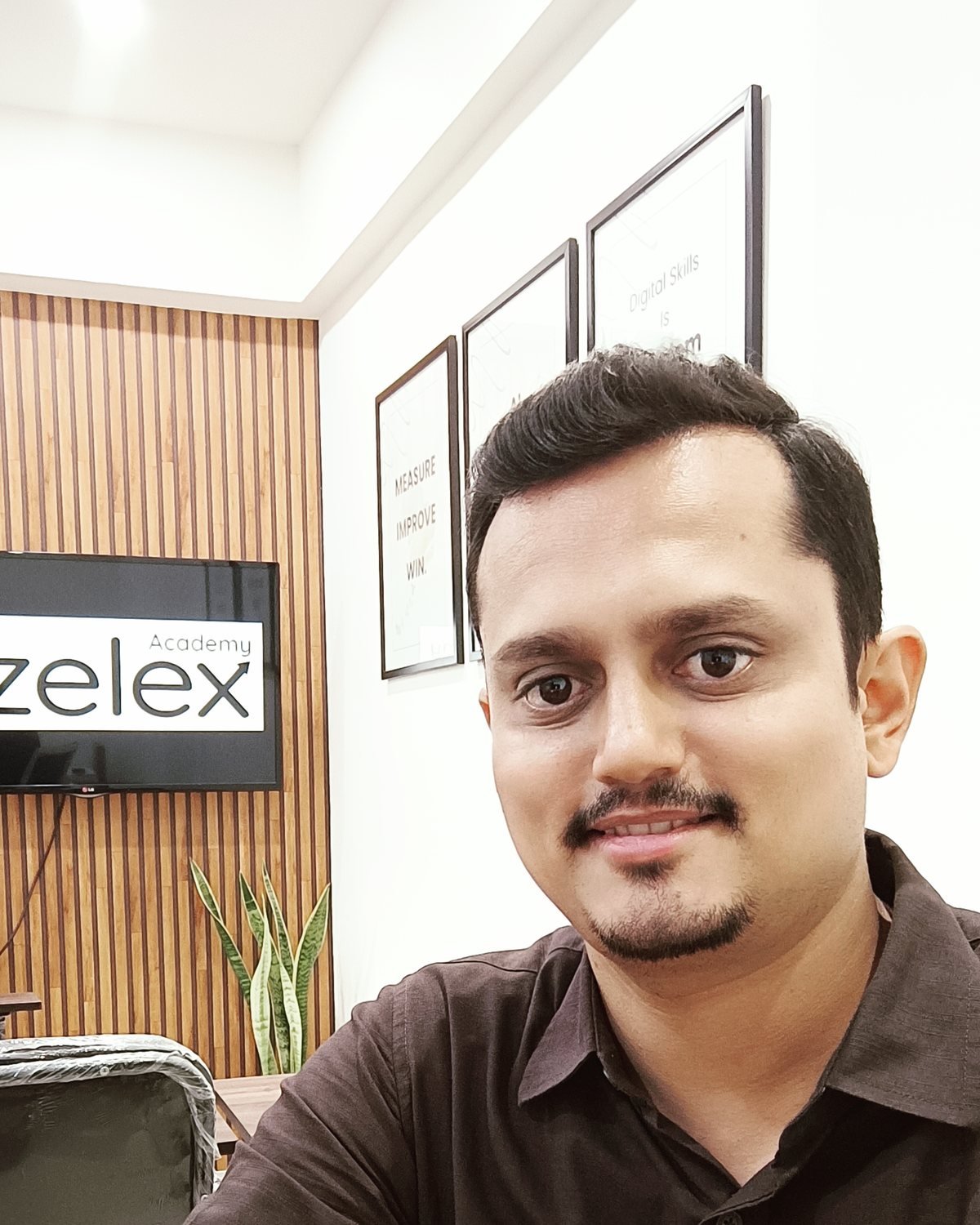 Dhruvang Bhatt, founder and mentor at Rizelex Academy, Vadodara